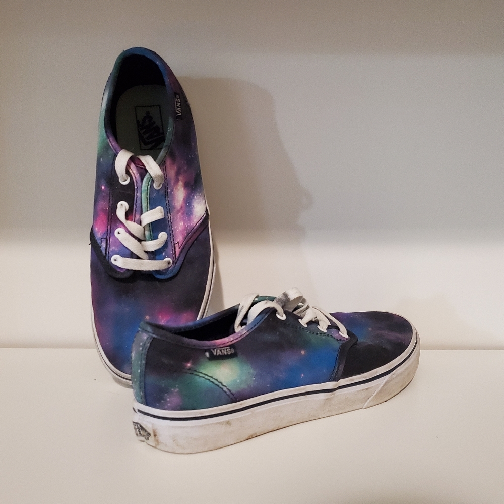 Galaxy Van Lace-Up